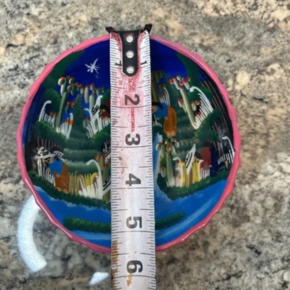 Vtg Hand Painted Talavera Mexican Pottery Footed Bowl Folk Art Village Scene